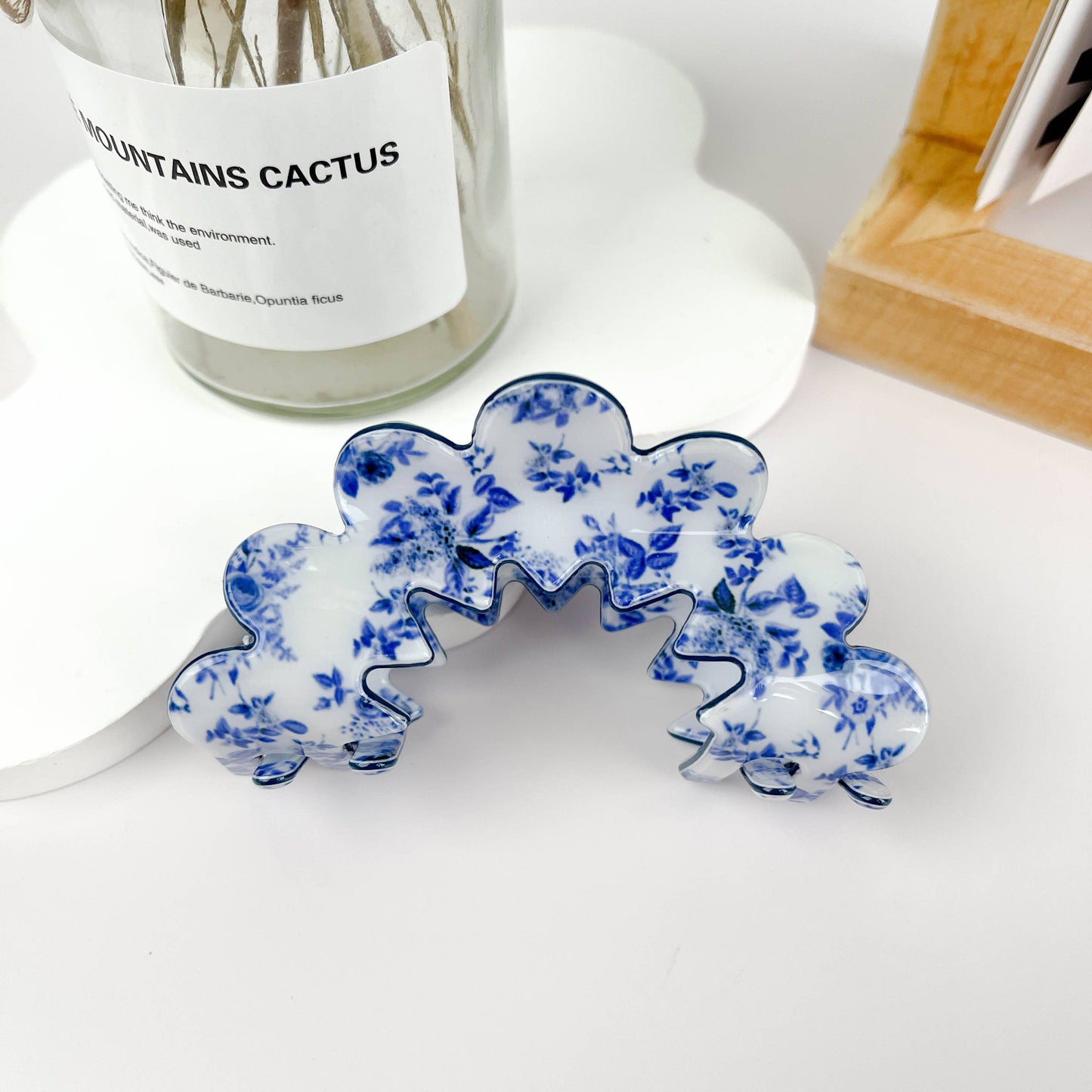 Wave Flowers Claw Clip