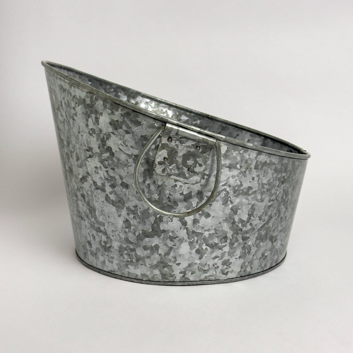 Tapered Galvanized Ice Tub