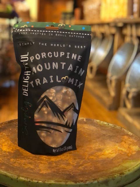 Porcupine Mountain Trail Mix 8 oz.