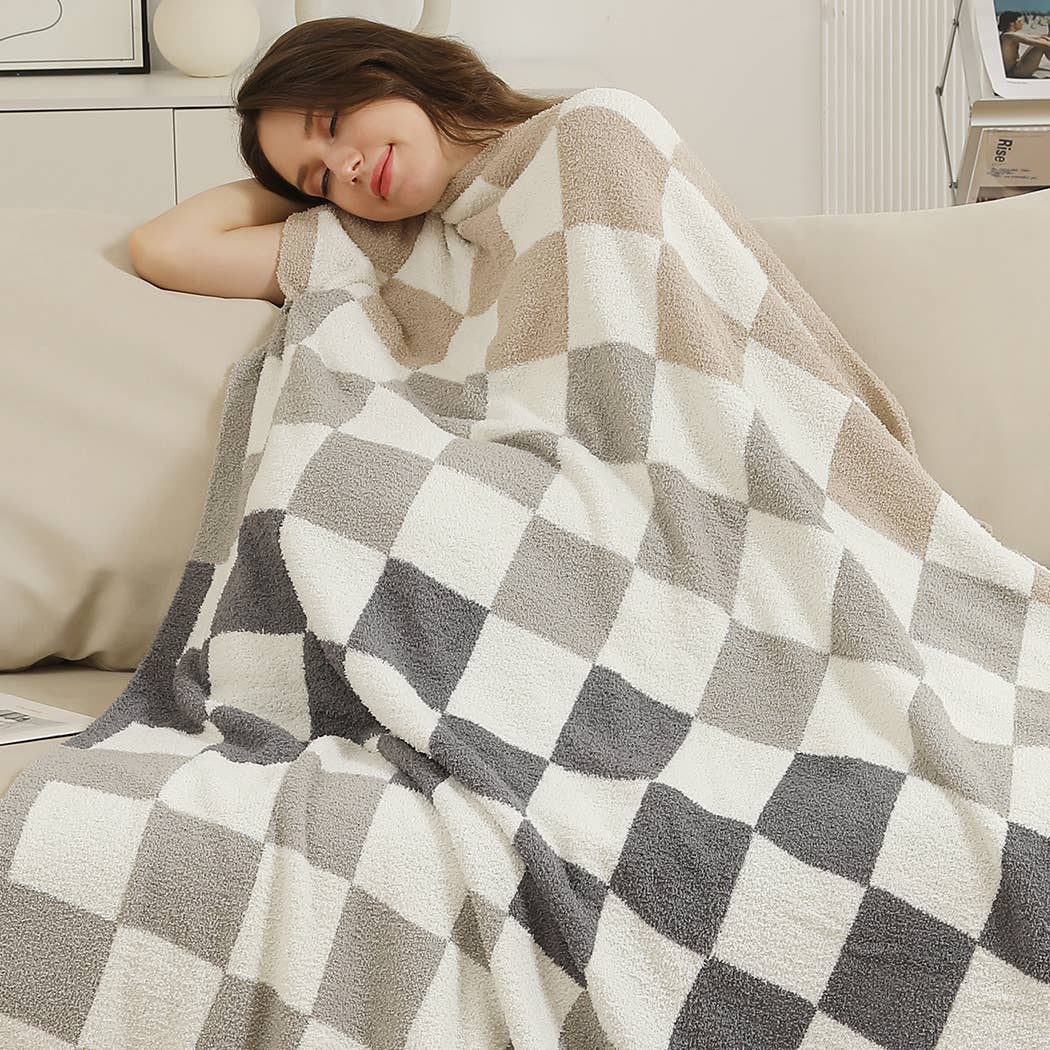 Checkered Reversible Cozy Fleece Throw Blanket