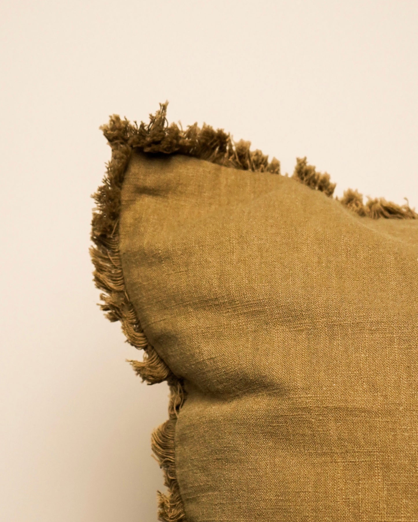 Tone on Tone Fringe Murfreesboro Pillow Large [Olive Green]