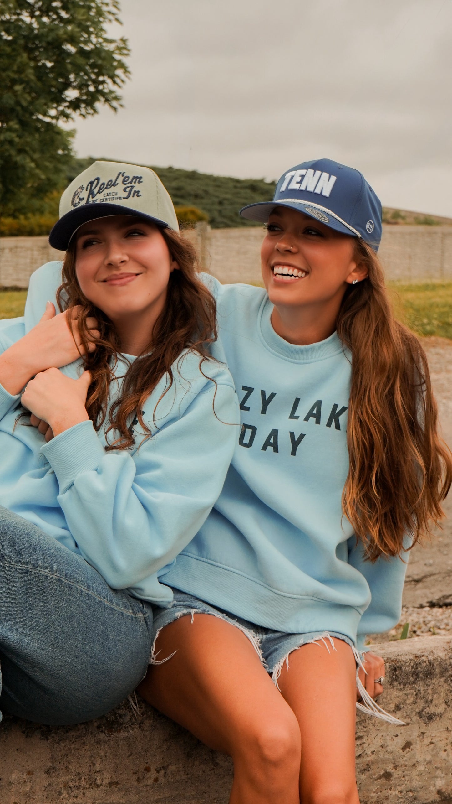 Reel'Em In Trucker Hat [Mint/Navy]