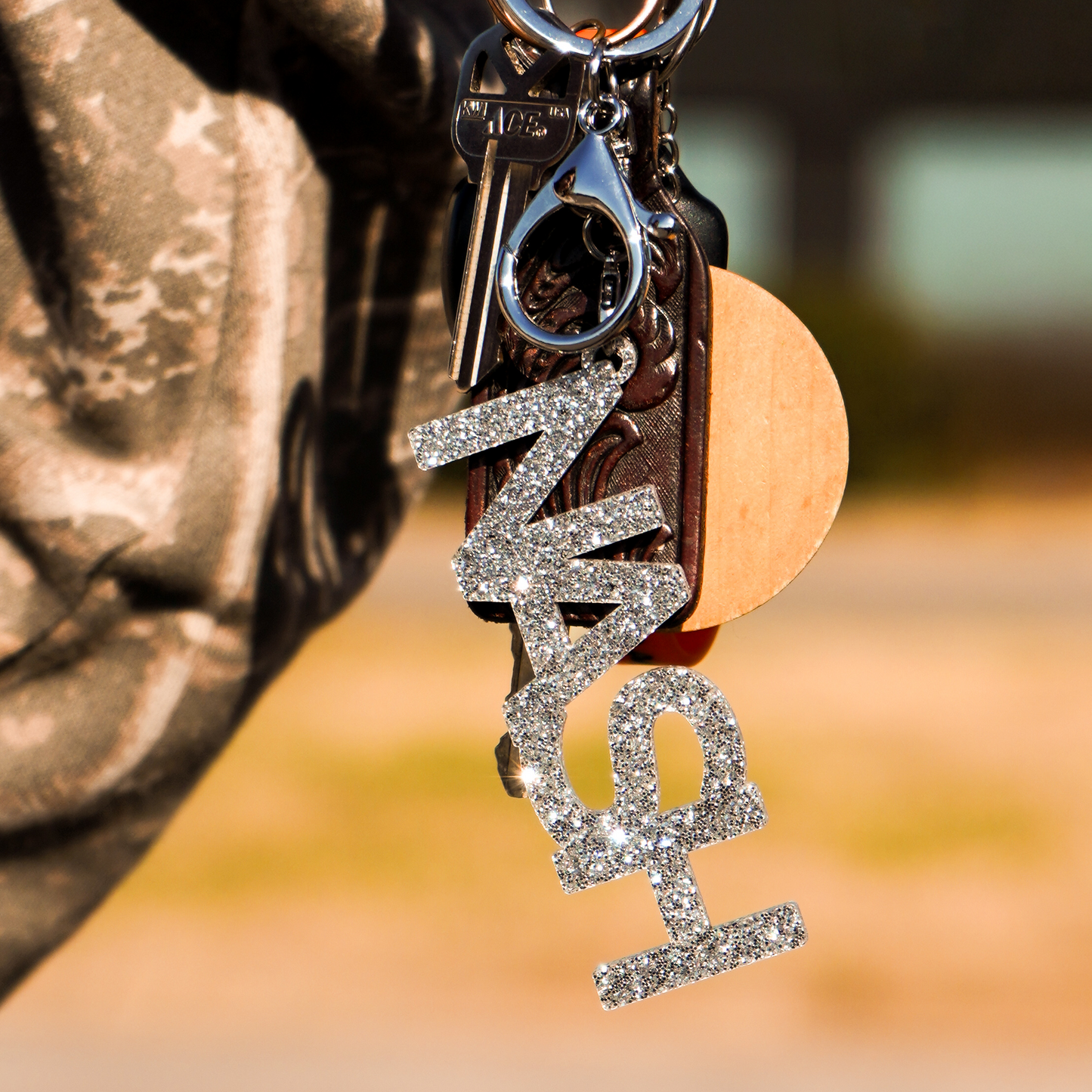 Nash Glitter Acrylic Keychain [Silver]