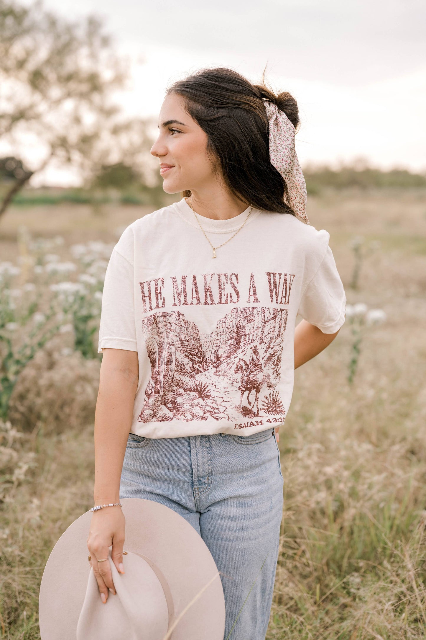 He Makes A Way Faith Tee [Ivory]