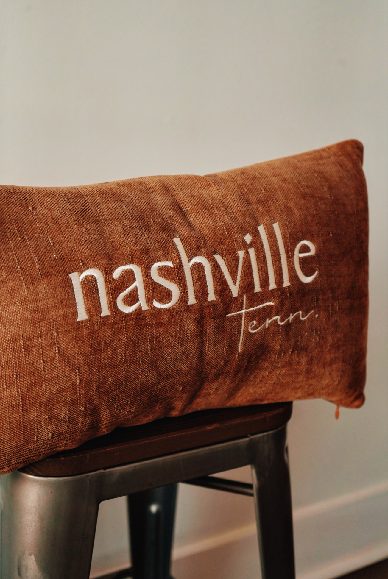 Nashville Chenille Lumbar Pillow [Bronze]