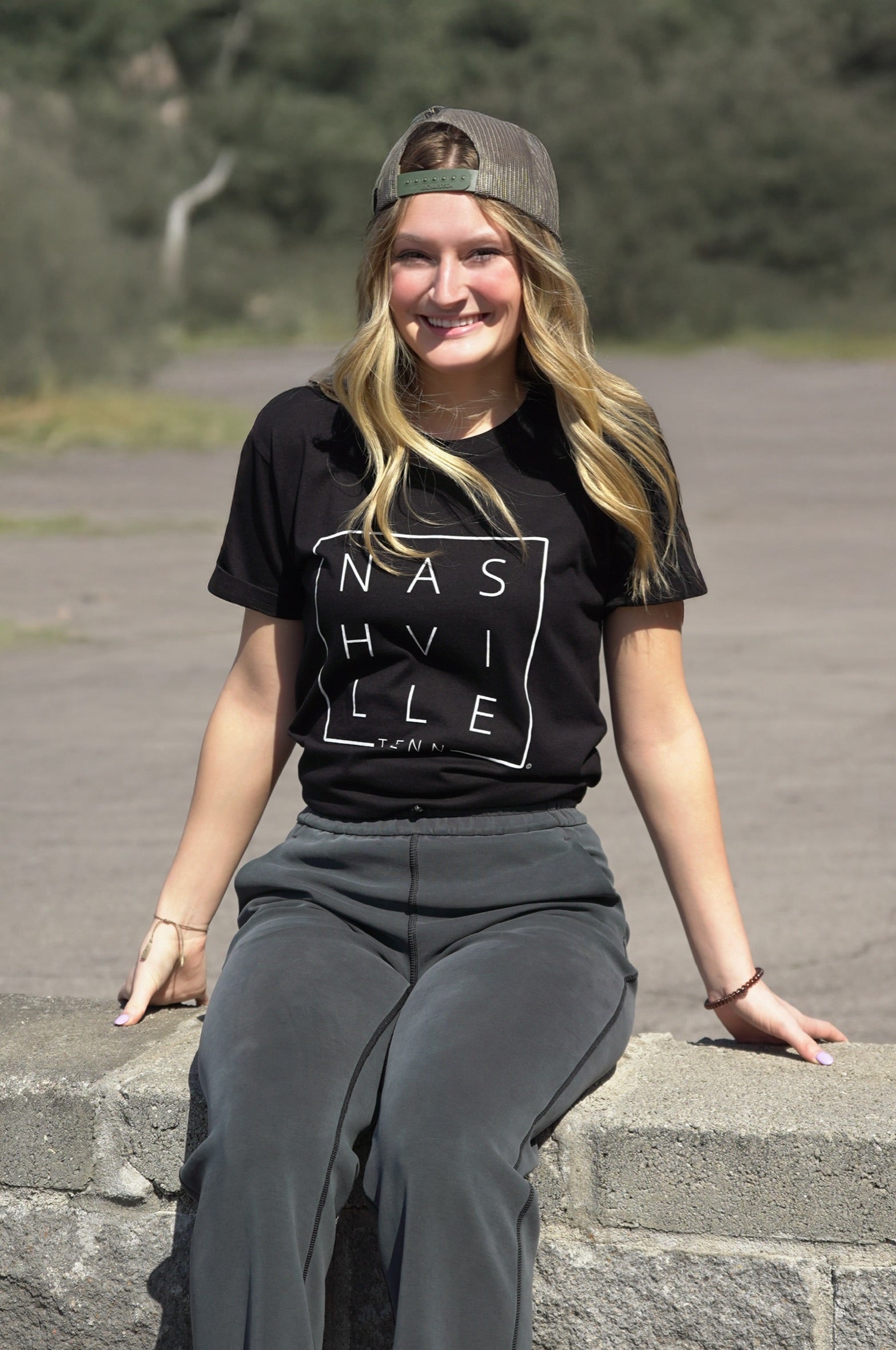C*n様 NASHVILLE グレー 半袖Tシャツ Nashville Square© Tee - 615Collection.com – 615 Collection