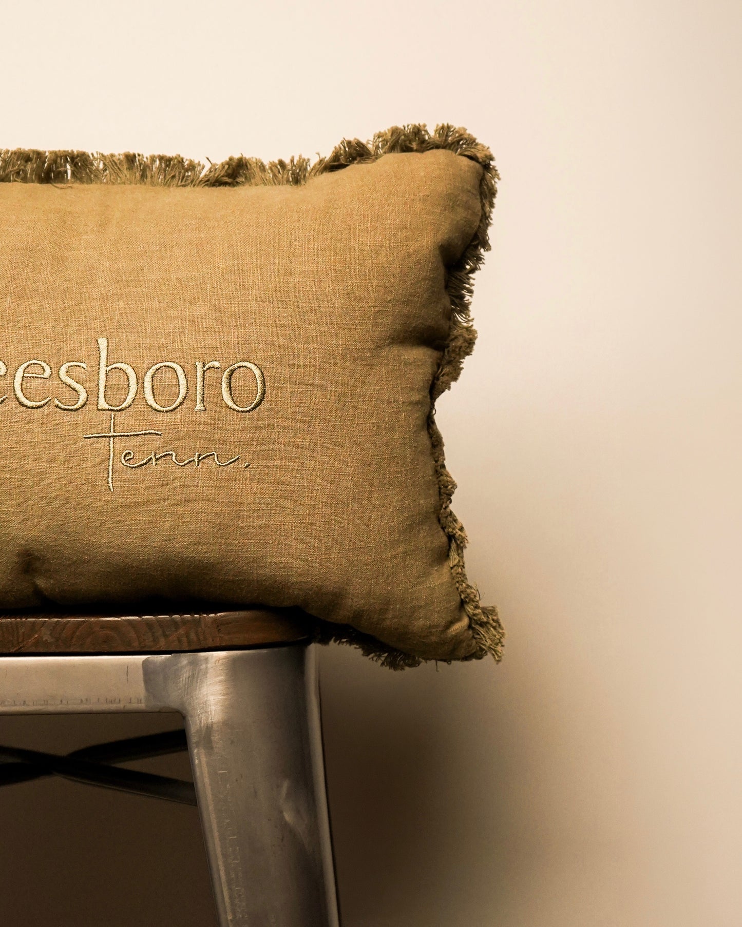 Tone on Tone Fringe Murfreesboro Pillow Small [Olive Green]