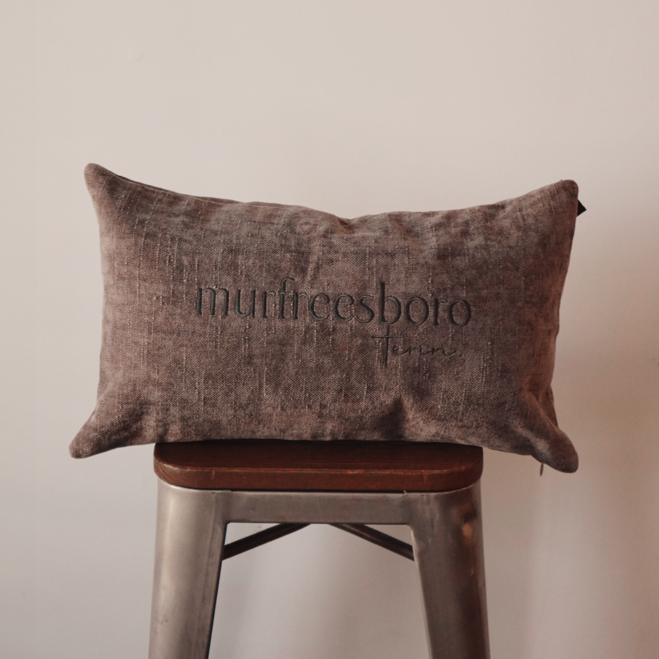 Murfreesboro Chenille Lumbar Pillow [Charcoal]