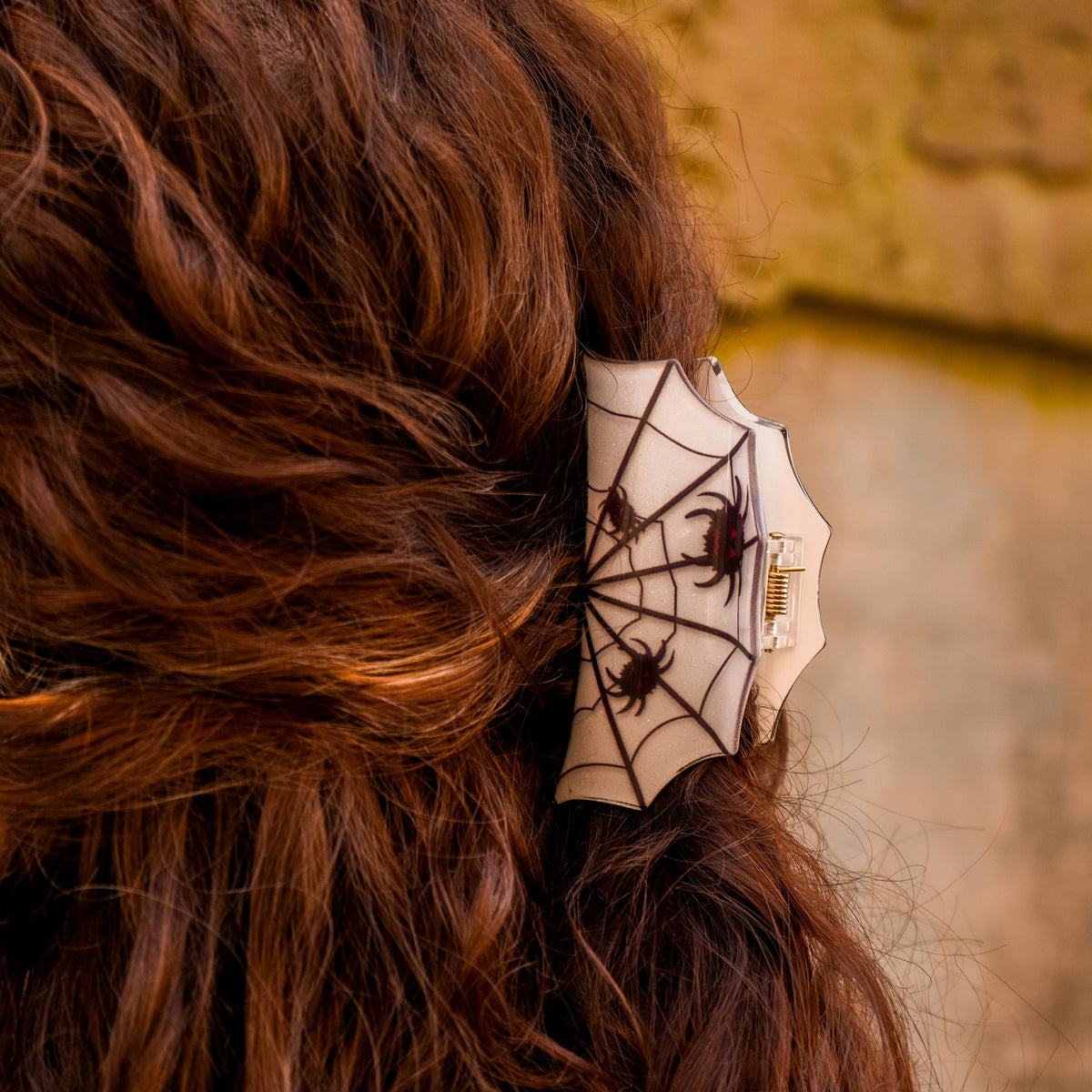 Spider Web Claw Clip