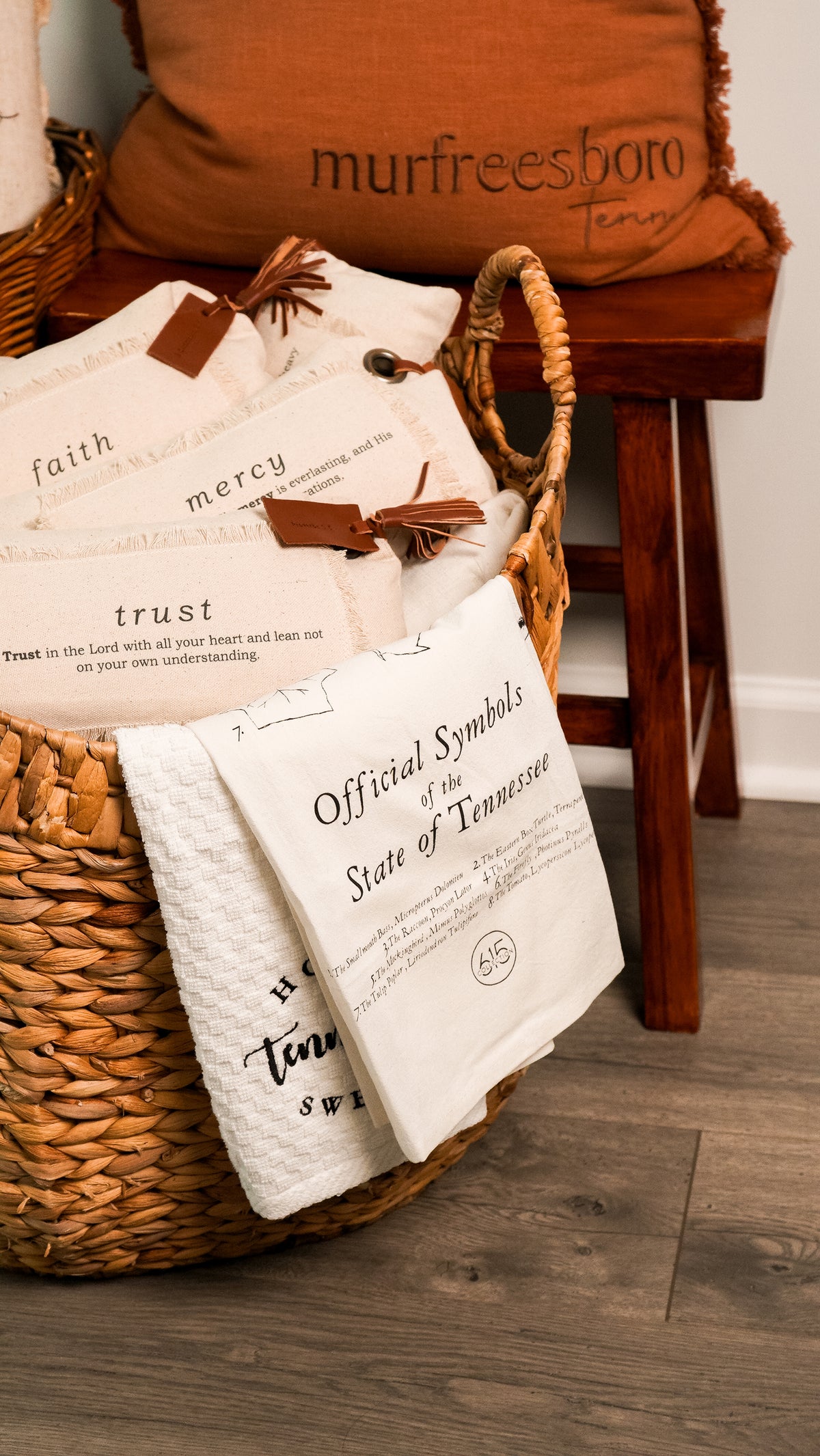Tennessee State Symbols Tea Towel