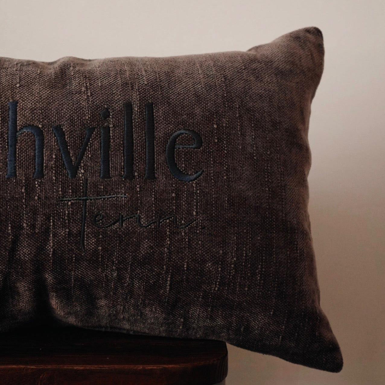 Nashville Chenille Lumbar Pillow [Charcoal]