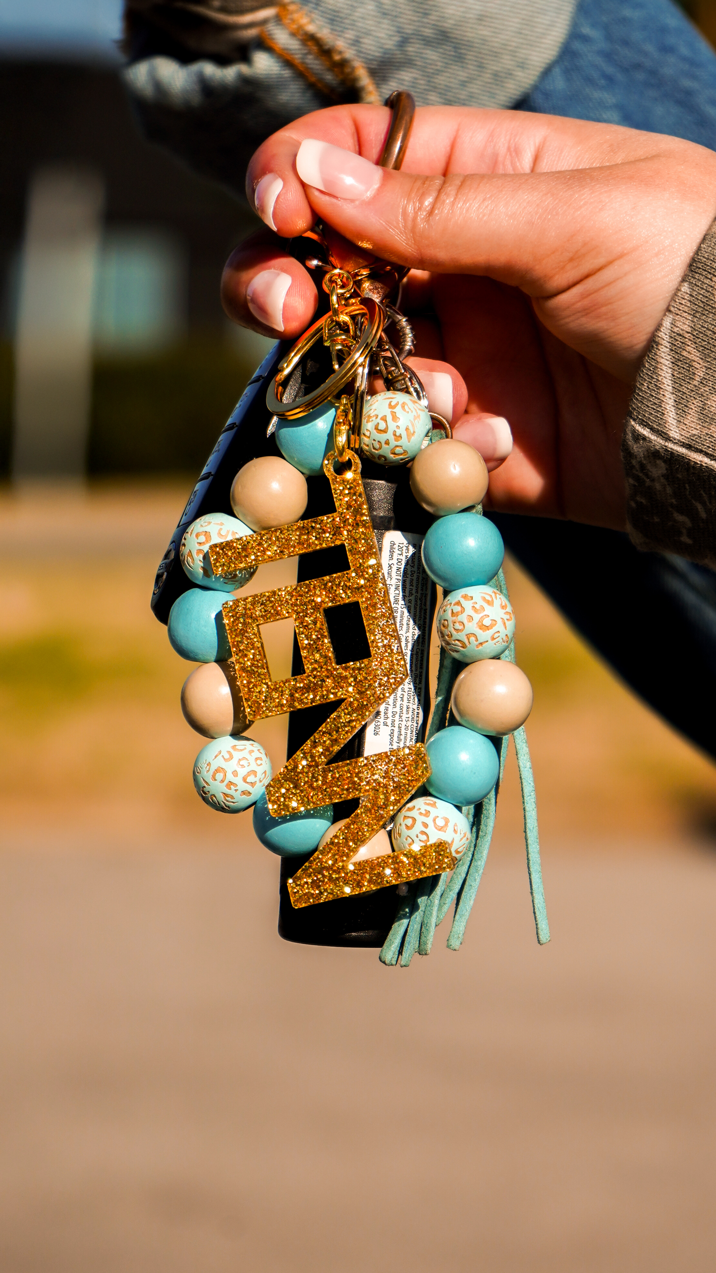 Tenn Glitter Acrylic Keychain [Gold]