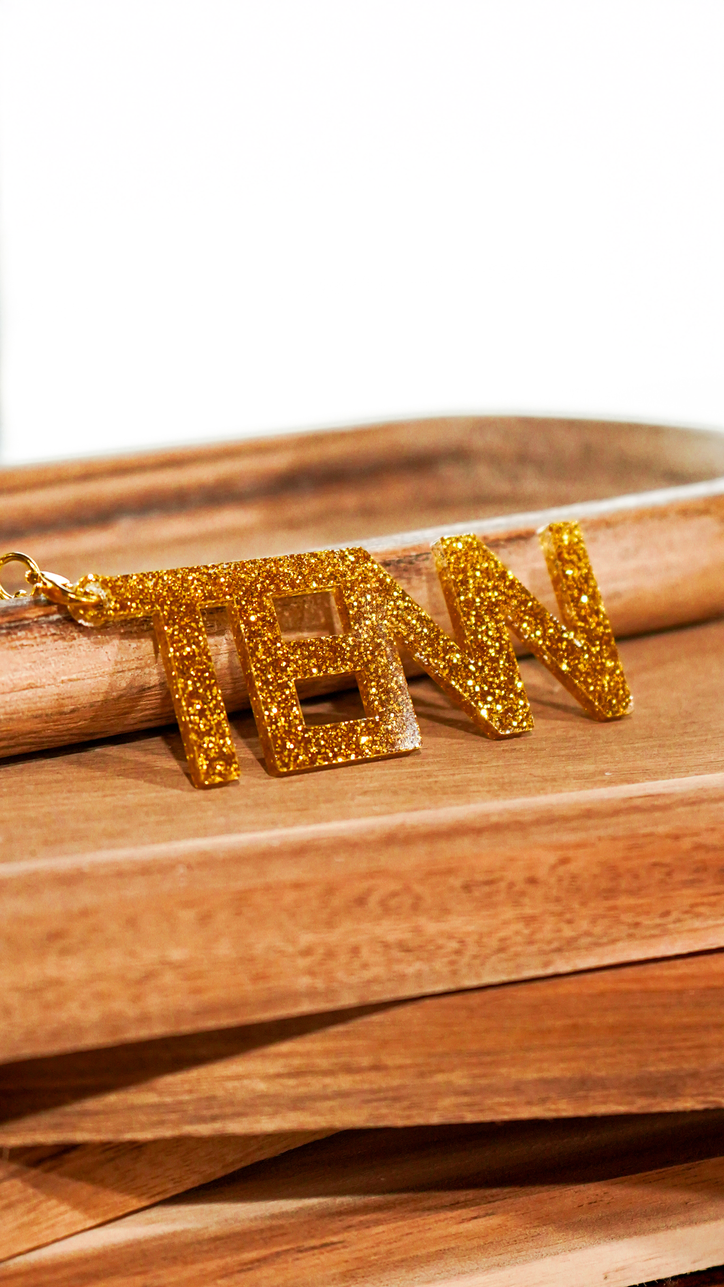 Tenn Glitter Acrylic Keychain [Gold]